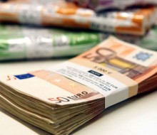 2048x1536-fit_illustration-liasse-billets-euro